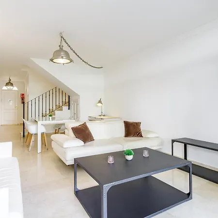 Spacious 2 Bed Duplex In Aloha Gardens Close To Puerto Banus Apartamento *